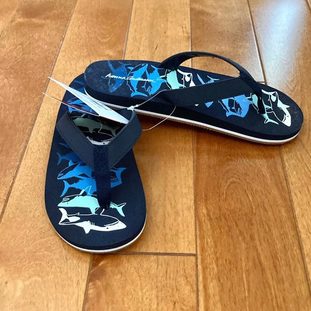 NWT Hanna Andersson Shark Flip Flops Size 2